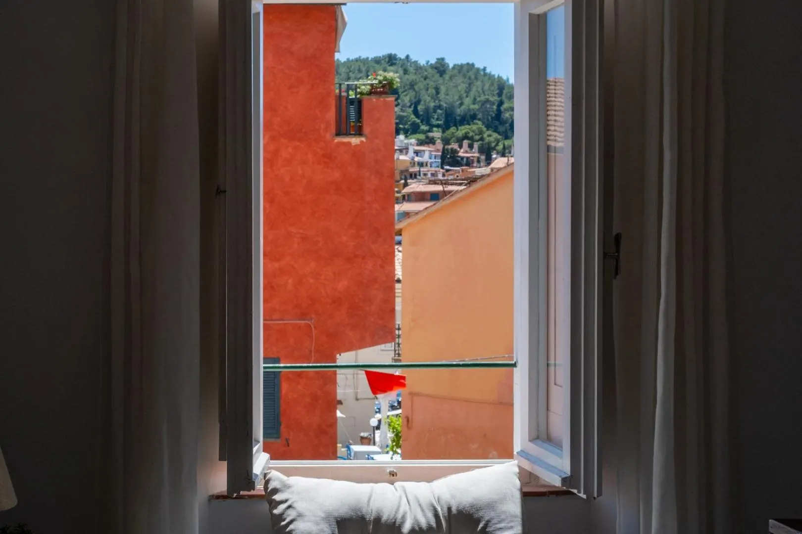 포르투 에르콜레 Guardabassi Collection Charming House Piazza Indipendenza 아파트